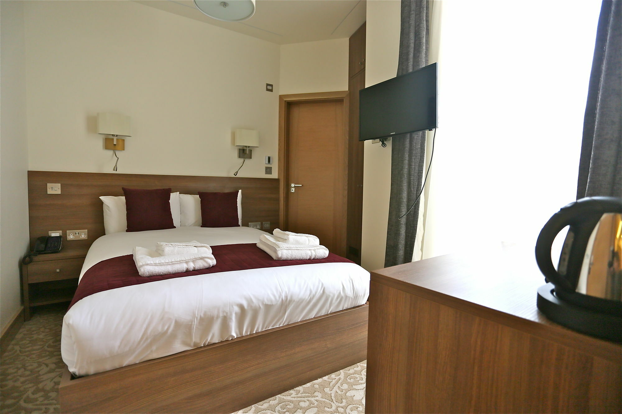 London Kings Hotel Dış mekan fotoğraf